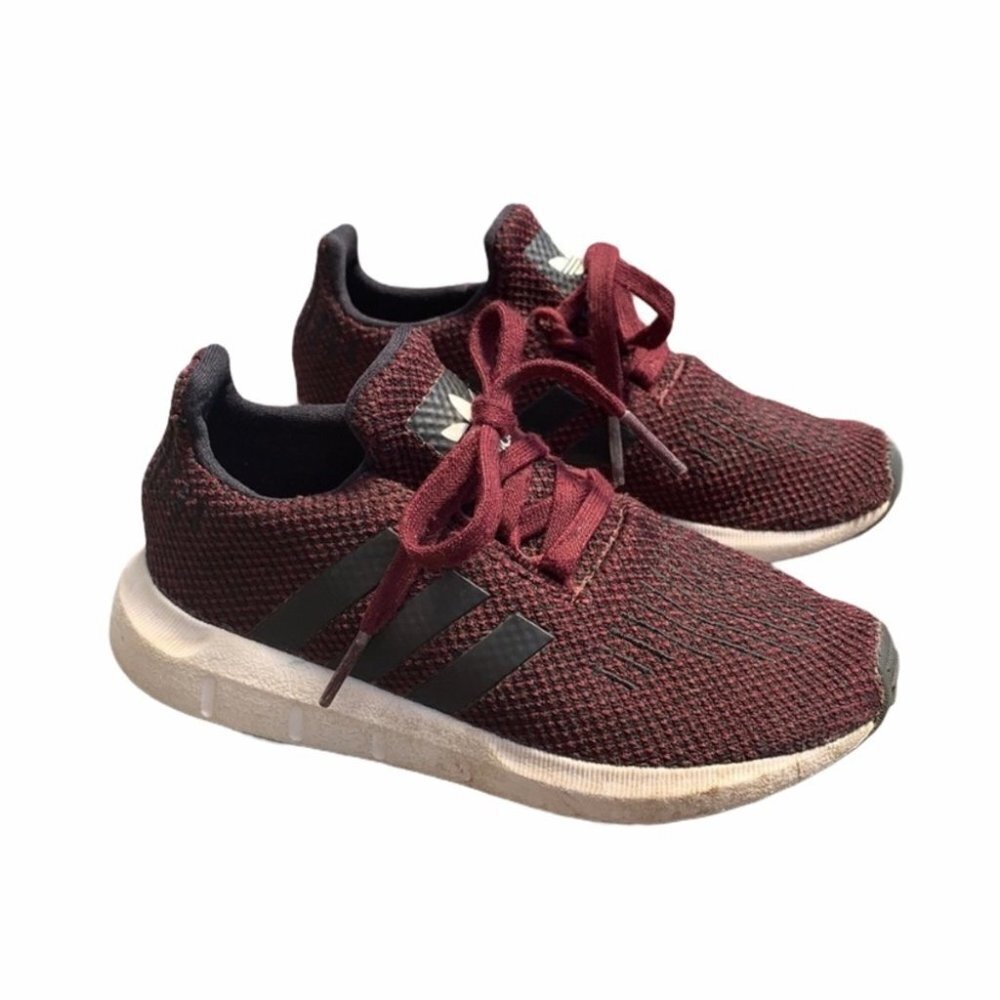 Adidas Originals Unisex Child Kids Swift Run Sneakers sz 10 Burgundy Active